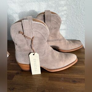 Tecovas Suede Ankle Boots in Light Tan